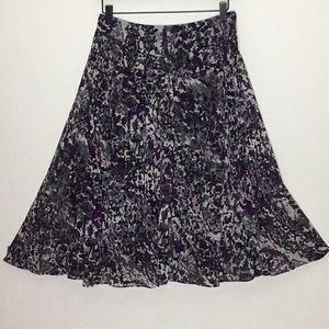 East 5th Abstract Floral Print Drop Waist Flounce Skirt Size 8 Purple Gray Black